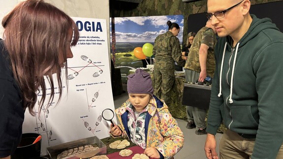 Wydział Prawa UwB na Wojskowych Targ&oacute;w Służby i Pracy