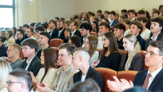 Inauguracja Roku Akademickiego 2026/2027 na Wydziale Prawa Uniwersytetu w Białymstoku. Święto wsp&oacute;lnoty akademickiej, sukces&oacute;w i ambitnych plan&oacute;w na przyszłość