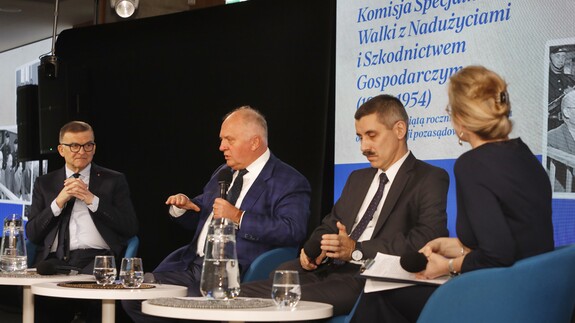 Debata w Centralnym Przystanku Historia IPN im. Prezydenta Lecha Kaczyńskiego w Warszawie z udziałem dr. hab. Piotra Fiedorczyka, prof. uwB