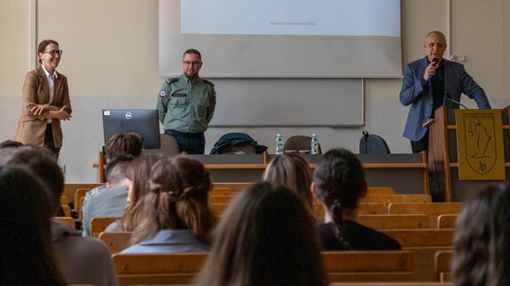 Zajęcia z przedmiotu przedmiotu "Krajowa Administracja Skarbowa" na kierunku "Bezpieczeństwo i Prawo" II stopnia z udziałem przedstawicieli Izby Administracji Skarbowej w Białymstoku