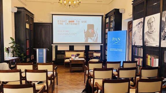 W Stacji Naukowej Polskiej Akademii Nauk w Rzymie trwa konferencja naukowa &bdquo;Multidisciplinary Perspectives on the Right Not to Use the Internet&rdquo; z udziałem przedstawicieli Wydziału Prawa UwB
