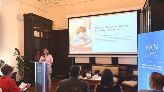 W Stacji Naukowej Polskiej Akademii Nauk w Rzymie trwa konferencja naukowa &bdquo;Multidisciplinary Perspectives on the Right Not to Use the Internet&rdquo; z udziałem przedstawicieli Wydziału Prawa UwB