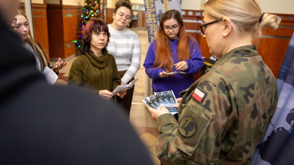 Pracownicy Wojskowego Centrum Rekrutacji w Białymstoku na Wydziale Prawa UwB 