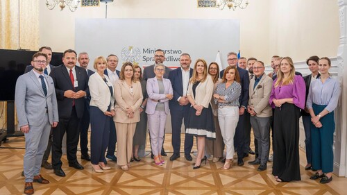 Spotkanie Konferencji Dziekanów Uniwersyteckich Publicznych Wydziałów Prawa z Ministrem Sprawiedliwości Waldemarem Żurkiem, Ministrem Nauki i Szkolnictwa Wyższego - dr. Marcinem Kulaskiem oraz prof. Marią Mrówczyńską - Podsekretarz Stanu