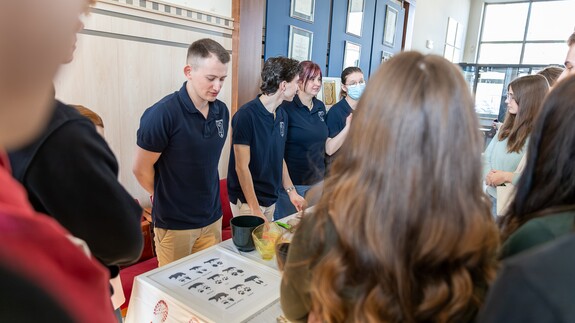 Setki uczni&oacute;w szk&oacute;ł ponadpodstawowych na Dniu Otwartym Wydziału Prawa UwB 2026