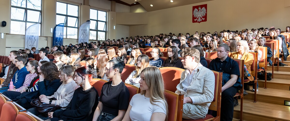 Setki uczniów szkół ponadpodstawowych na Dniu Otwartym Wydziału Prawa UwB 2026