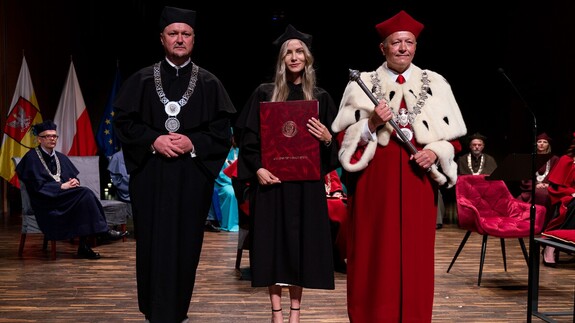 Nowi doktorzy i doktor habilitowany na Wydziale Prawa UwB. Za nami ceremonia promocji doktorskich i habilitacyjnych na Uniwersytecie w Białymstoku
