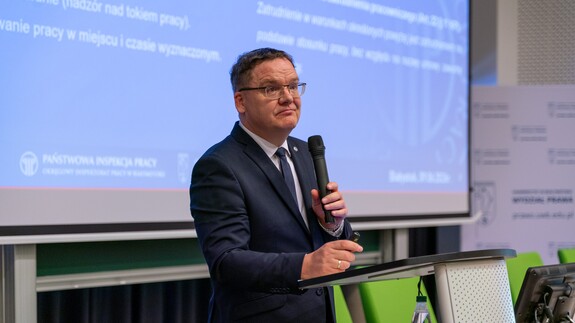 Konferencja &bdquo;Umowa o pracę czy umowa cywilnoprawna? Granice elastyczności zatrudnienia. Rola PIP w ochronie pracownik&oacute;w&rdquo; na Uniwersytecie w Białymstoku