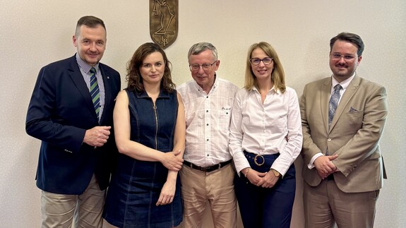 Nowy Zarząd Stowarzyszenia Absolwent&oacute;w Wydziału Prawa UwB!