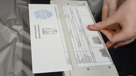 Zajęcia daktyloskopijne w XI LO w Białymstoku