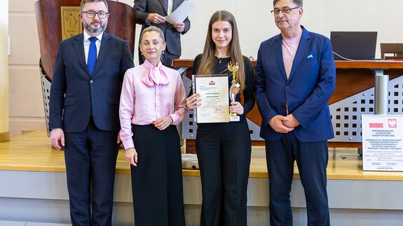 Finał XIII Og&oacute;lnopolskiej Olimpiady Wiedzy o Unii Europejskiej na Wydziale Prawa Uniwersytetu w Białymstoku - fotorelacja