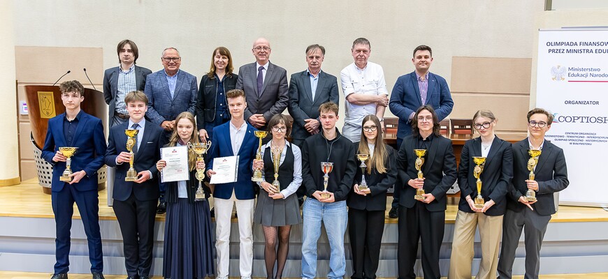 Finał XIII Ogólnopolskiej Olimpiady Wiedzy o Unii Europejskiej na Wydziale Prawa Uniwersytetu w Białymstoku - fotorelacja