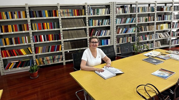 Prof. dr hab. Katarzyna Laskowska na wyjeździe kwerendalnym do biblioteki Wydziału Prawa Tadżyckiego Uniwersytetu Narodowego (TNU) w Duszanbe