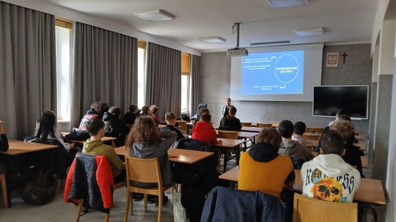 Zajęcia z prawa karnego i kryminologii w w Zespole Szkół Technicznych im. gen. W. Andersa w Białymstoku