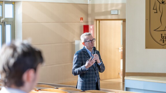 Setki uczni&oacute;w szk&oacute;ł ponadpodstawowych na Dniu Otwartym Wydziału Prawa UwB 2026