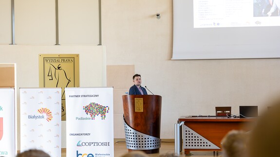 Finał XIII Og&oacute;lnopolskiej Olimpiady Wiedzy o Unii Europejskiej na Wydziale Prawa Uniwersytetu w Białymstoku - fotorelacja