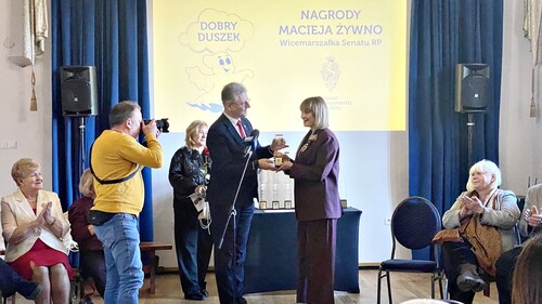 Dr Małgorzata Wenclik z &#34;Dobrym Duszkiem&#34; za walkę o prawa kobiet - foto: Aneta Łaski