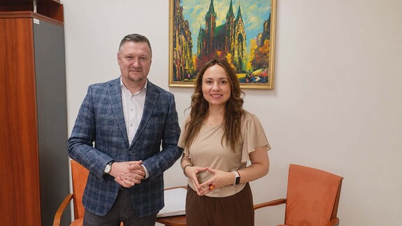Spotkanie Dziekana Wydziału Prawa UwB - dr. hab. Artura Olechno, prof. UwB z profesor wizytującą - Maríą de los Angeles Guzmán García z Wydziału Prawa i Kryminologii Autonomicznego Uniwersytetu Nuevo León