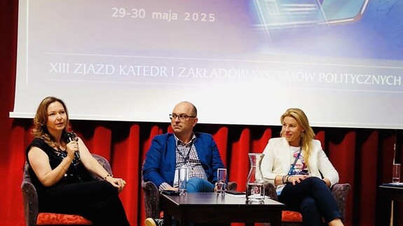 Udział prof. Artura Olechno i prof. Elżbiety Kużelewskiej w XIII Zjeździe Katedr i Zakładów Systemów Politycznych