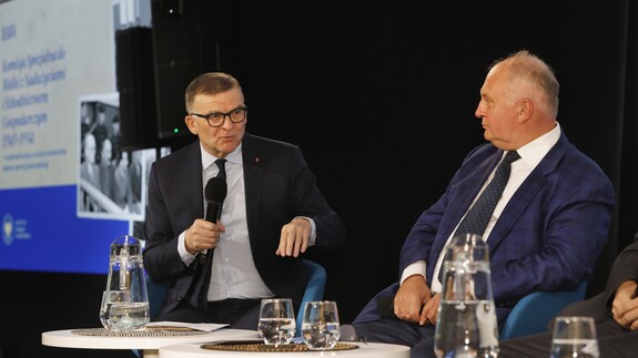 Debata w Centralnym Przystanku Historia IPN im. Prezydenta Lecha Kaczyńskiego w Warszawie z udziałem dr. hab. Piotra Fiedorczyka, prof. uwB