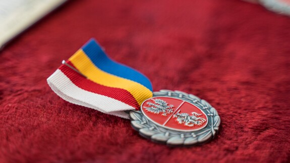 Prof. dr hab. Maciej Perkowski z Wydziału Prawa Uniwersytetu w Białymstoku z Odznaką Honorową Wojew&oacute;dztwa Podlaskiego!