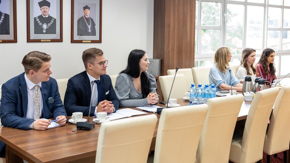 Spotkanie w formule okrągłego stołu pt.: &bdquo;Prawo blisko obywatela - Punkt RPO na Wydziale Prawa UwB jako przestrzeń wsp&oacute;łpracy, edukacji i dobrej administracji&rdquo; na Wydziale Prawa UwB (foto: Bartłomiej Gawron)