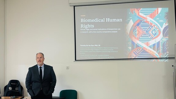 Pobyt Timothy&rsquo;ego De Ver Dye&rsquo;a, PhD, JD z Florida Atlantic University na Wydziale Prawa UwB