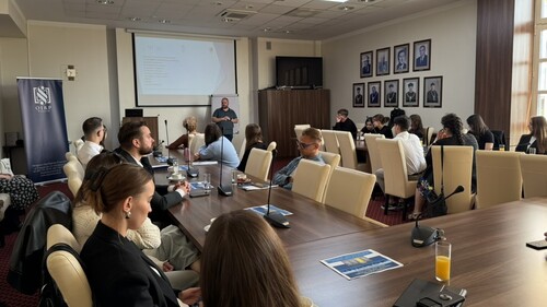 Podnoszenie kompetencji w zakresie stosowania umiejętności miękkich i ADR w praktyce