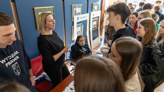 Setki uczni&oacute;w szk&oacute;ł ponadpodstawowych na Dniu Otwartym Wydziału Prawa UwB 2026
