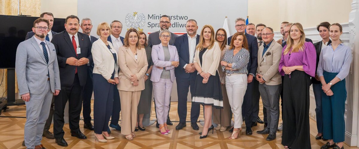 Spotkanie Konferencji Dziekanów Uniwersyteckich Publicznych Wydziałów Prawa z Ministrem Sprawiedliwości Waldemarem Żurkiem, Ministrem Nauki i Szkolnictwa Wyższego - dr. Marcinem Kulaskiem oraz prof. Marią Mrówczyńską - Podsekretarz Stanu