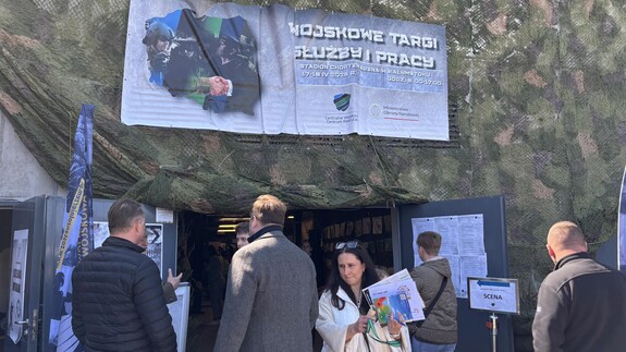 Wydział Prawa UwB na Wojskowych Targ&oacute;w Służby i Pracy