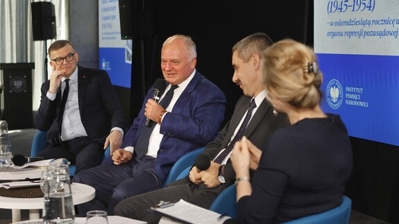 Debata w Centralnym Przystanku Historia IPN im. Prezydenta Lecha Kaczyńskiego w Warszawie z udziałem dr. hab. Piotra Fiedorczyka, prof. uwB