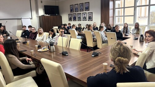 Pierwsze spotkanie z cyklu „O Unii Europejskiej przy kawie” z udziałem dr Matyldy Pogorzelskiej