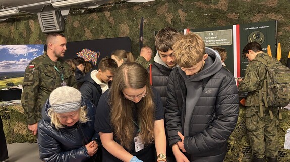 Wydział Prawa UwB na Wojskowych Targ&oacute;w Służby i Pracy