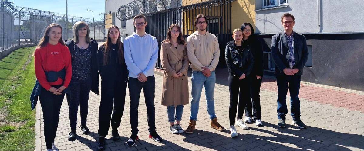 Studenci Wydziału z wizytą w Oddziale Zewnętrznym Aresztu Śledczego w Białymstoku