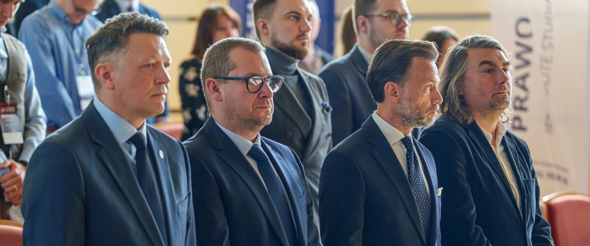 Trwa konferencja naukowa „80 lat po zakończeniu II wojny światowej. Prawo i polityka w obliczu globalnych przemian”
