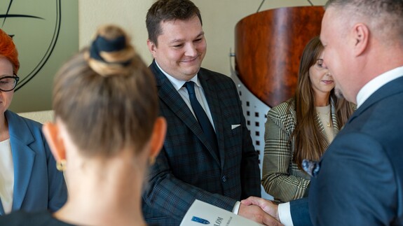 Inauguracja Roku Akademickiego 2026/2027 na Wydziale Prawa Uniwersytetu w Białymstoku. Święto wsp&oacute;lnoty akademickiej, sukces&oacute;w i ambitnych plan&oacute;w na przyszłość