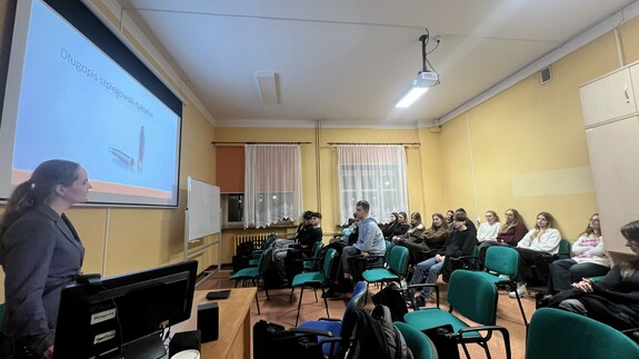 Spotkanie student&oacute;w kierunku Bezpieczeństwo i Prawo z Przedstawicielką Komendy Wojew&oacute;dzkiej Policji w Białymstoku