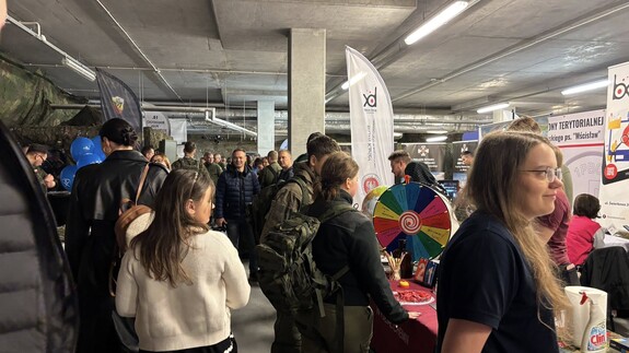 Wydział Prawa UwB na Wojskowych Targ&oacute;w Służby i Pracy