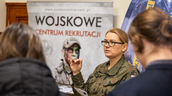 Pracownicy Wojskowego Centrum Rekrutacji w Białymstoku na Wydziale Prawa UwB 