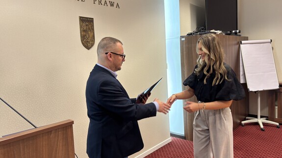 Dyplomy dla studentów najbardziej zaangażowanych w działalność wydziałowych kół naukowych