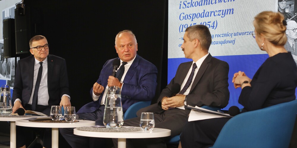 Debata w Centralnym Przystanku Historia IPN im. Prezydenta Lecha Kaczyńskiego w Warszawie z udziałem dr. hab. Piotra Fiedorczyka, prof. uwB