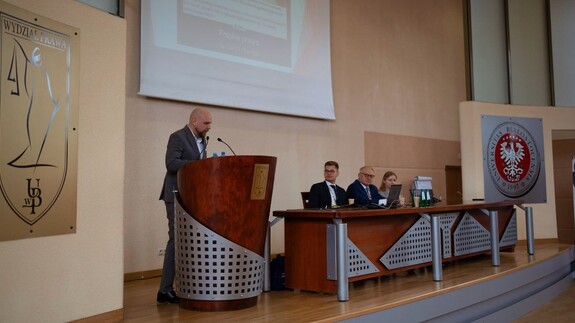 Og&oacute;lnopolska Konferencja Naukowa pt. &bdquo;Od deklaracji do realnych gwarancji - człowiek i prawo w 60. rocznicę powstania Pakt&oacute;w Praw Człowieka&rdquo;