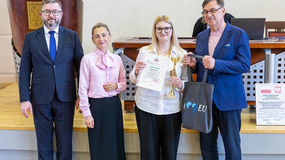 Finał XIII Og&oacute;lnopolskiej Olimpiady Wiedzy o Unii Europejskiej na Wydziale Prawa Uniwersytetu w Białymstoku - fotorelacja