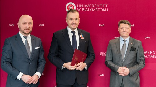 Prof. dr hab. Maciej Perkowski z Wydziału Prawa Uniwersytetu w Białymstoku z Odznaką Honorową Województwa Podlaskiego!
