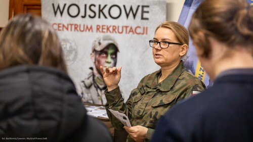 Pracownicy Wojskowego Centrum Rekrutacji w Białymstoku na Wydziale Prawa UwB 