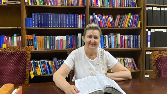 Prof. dr hab. Katarzyna Laskowska na kwerendzie bibliotecznej na Wydziale Prawa Taszkenckiego Państwowego Uniwersytetu Prawniczego w Uzbekistanie