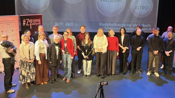&bdquo;Radykalizacja na sterydach. Totalitaryzmy a media w czasach AI&rdquo; - debata w Uniwersyteckim Centrum Kultury i Nauki wsp&oacute;łorganizowana przez Wydział Prawa UwB - foto: Fundacja Aktywna Demokracja