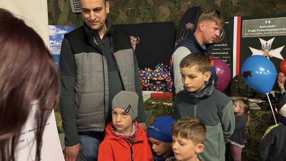 Wydział Prawa UwB na Wojskowych Targ&oacute;w Służby i Pracy