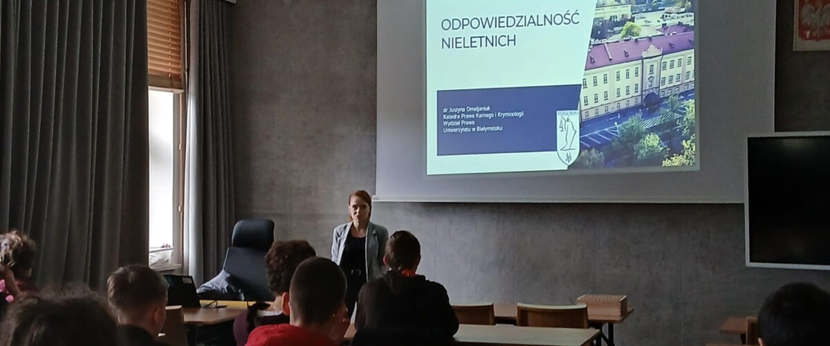 Zajęcia z prawa karnego i kryminologii w w Zespole Szkół Technicznych im. gen. W. Andersa w Białymstoku